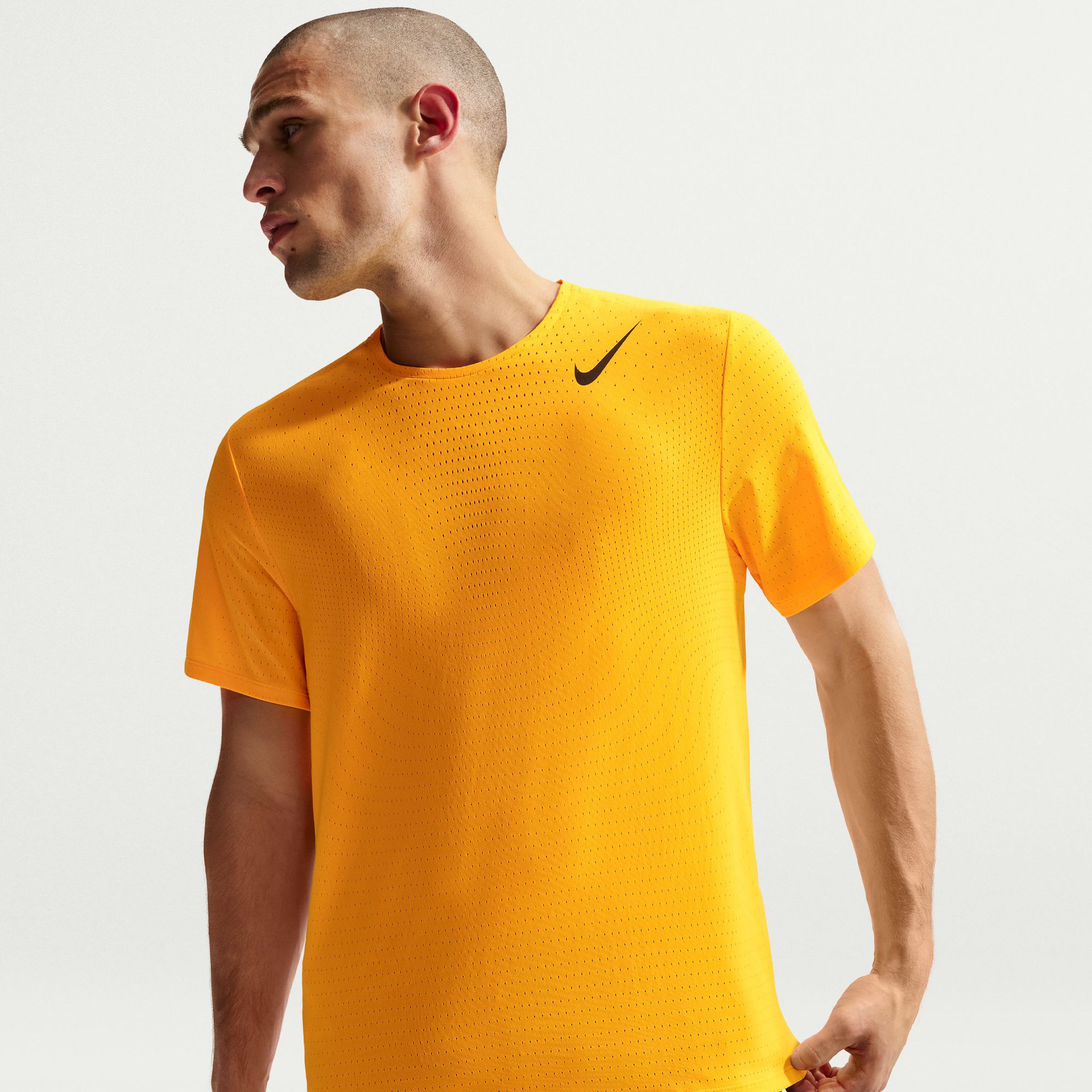 Nike AeroSwift Erkek Turuncu Koşu T-Shirt