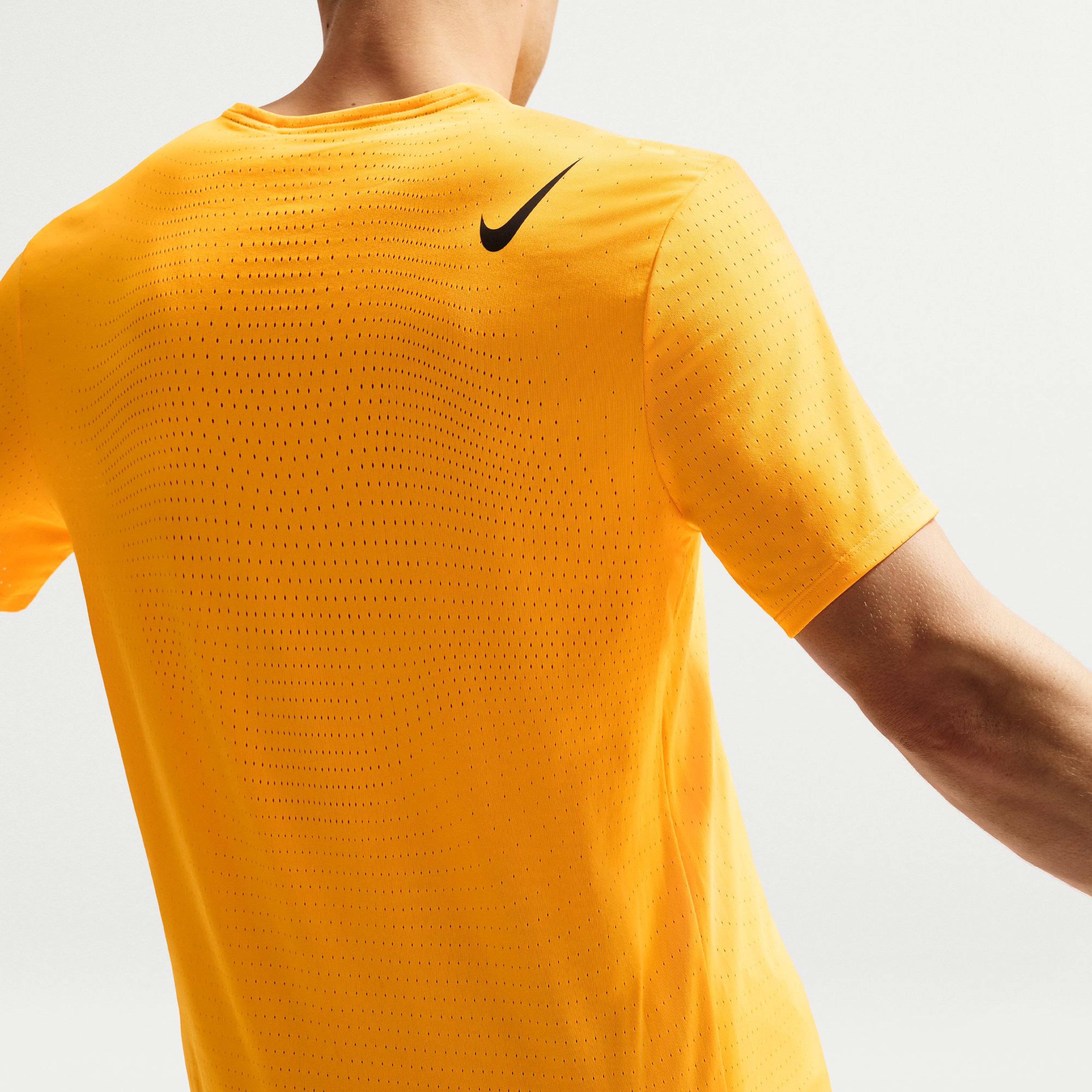 Nike AeroSwift Erkek Turuncu Koşu T-Shirt