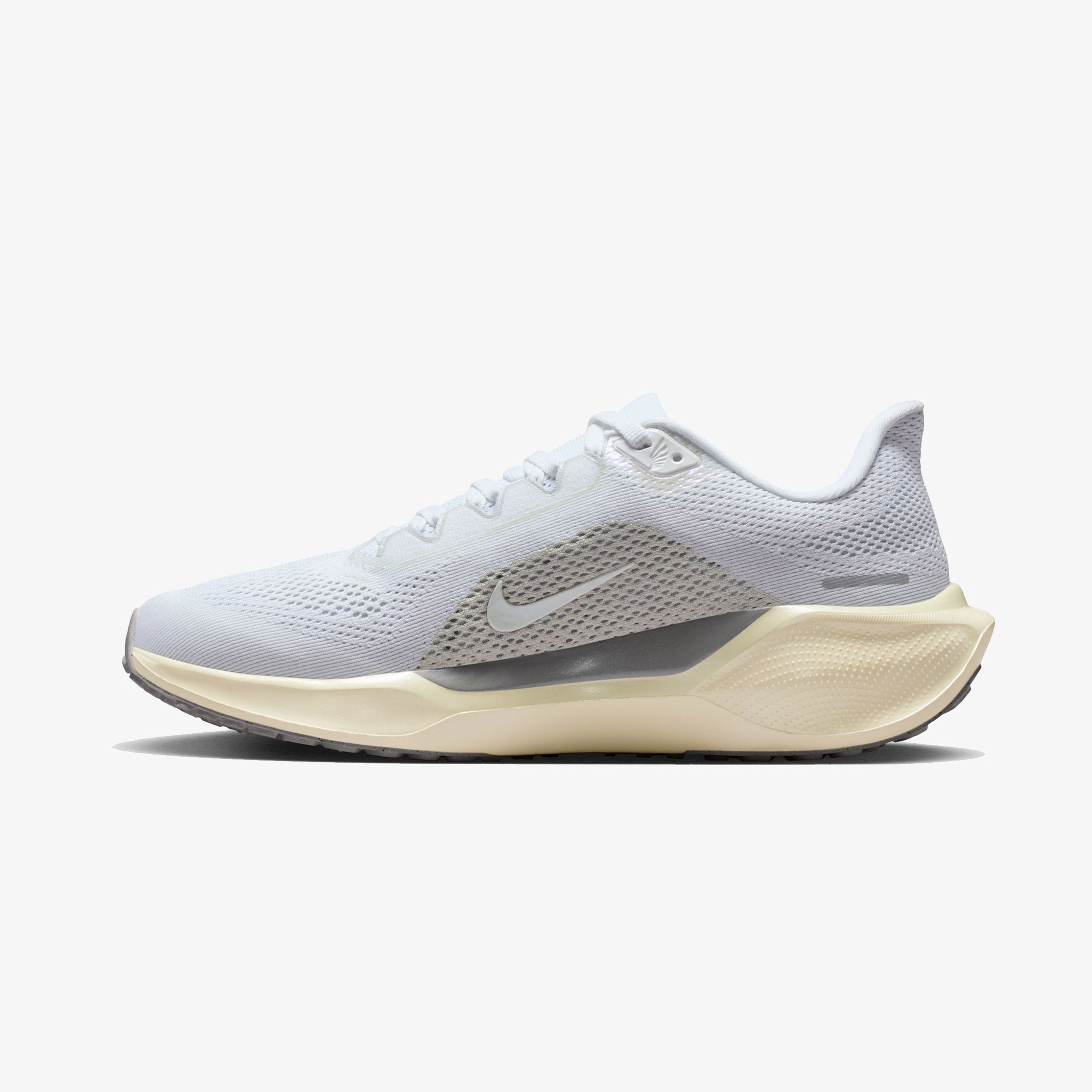 Nike Pegasus 41 Kadın Beyaz Koşu Ayakkabısı