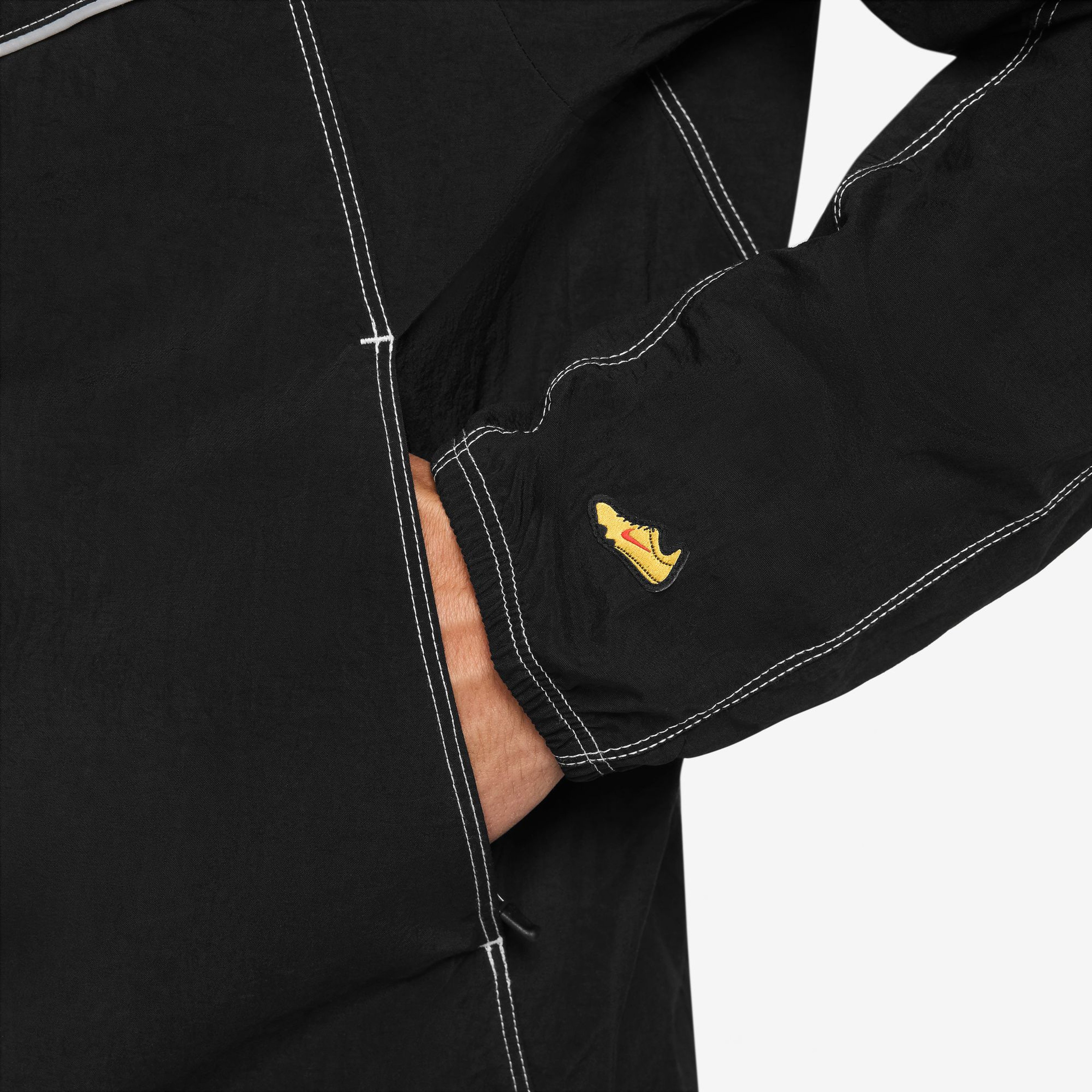 Nike Retro Erkek Siyah Koşu Ceketi