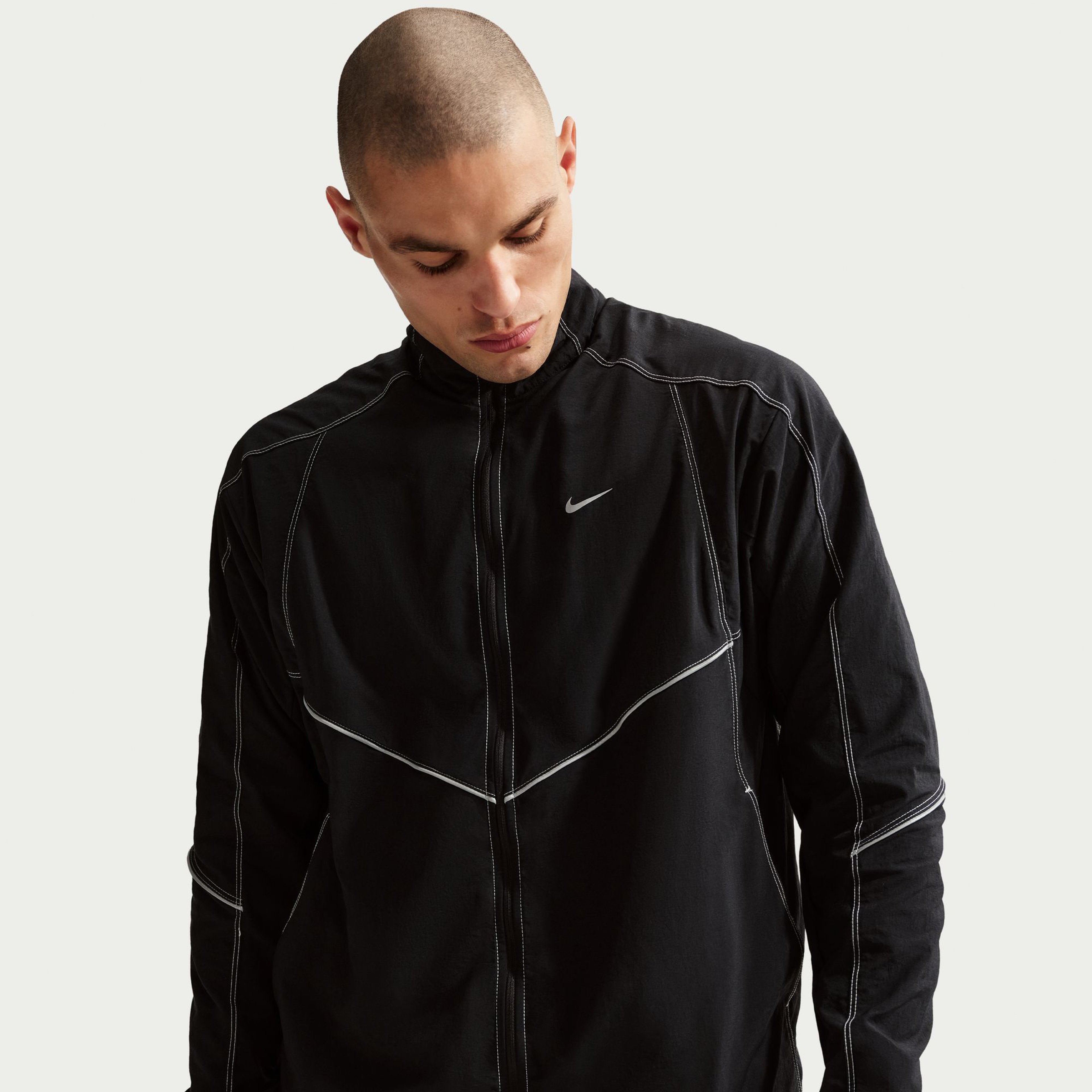 Nike Retro Erkek Siyah Koşu Ceketi