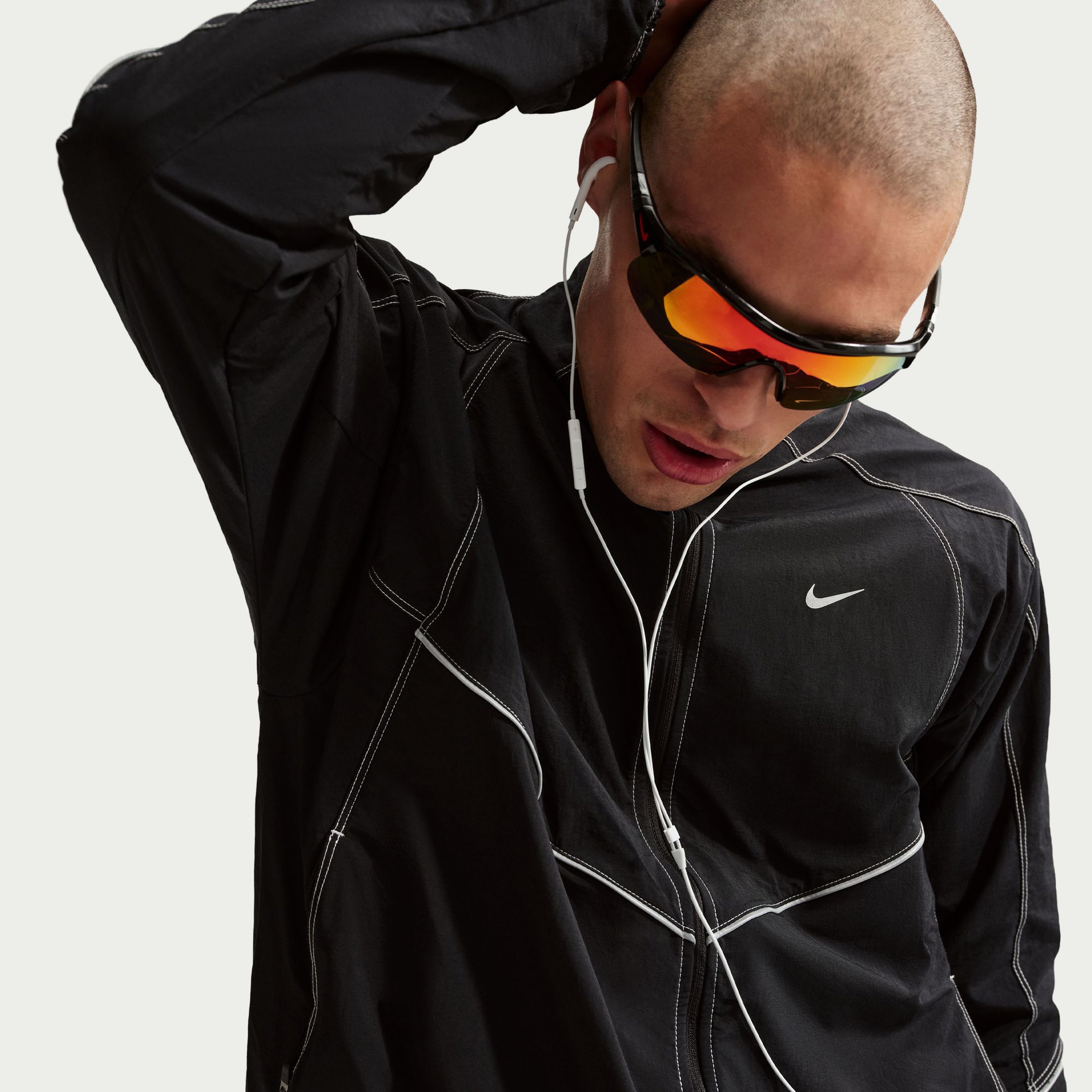 Nike Retro Erkek Siyah Koşu Ceketi
