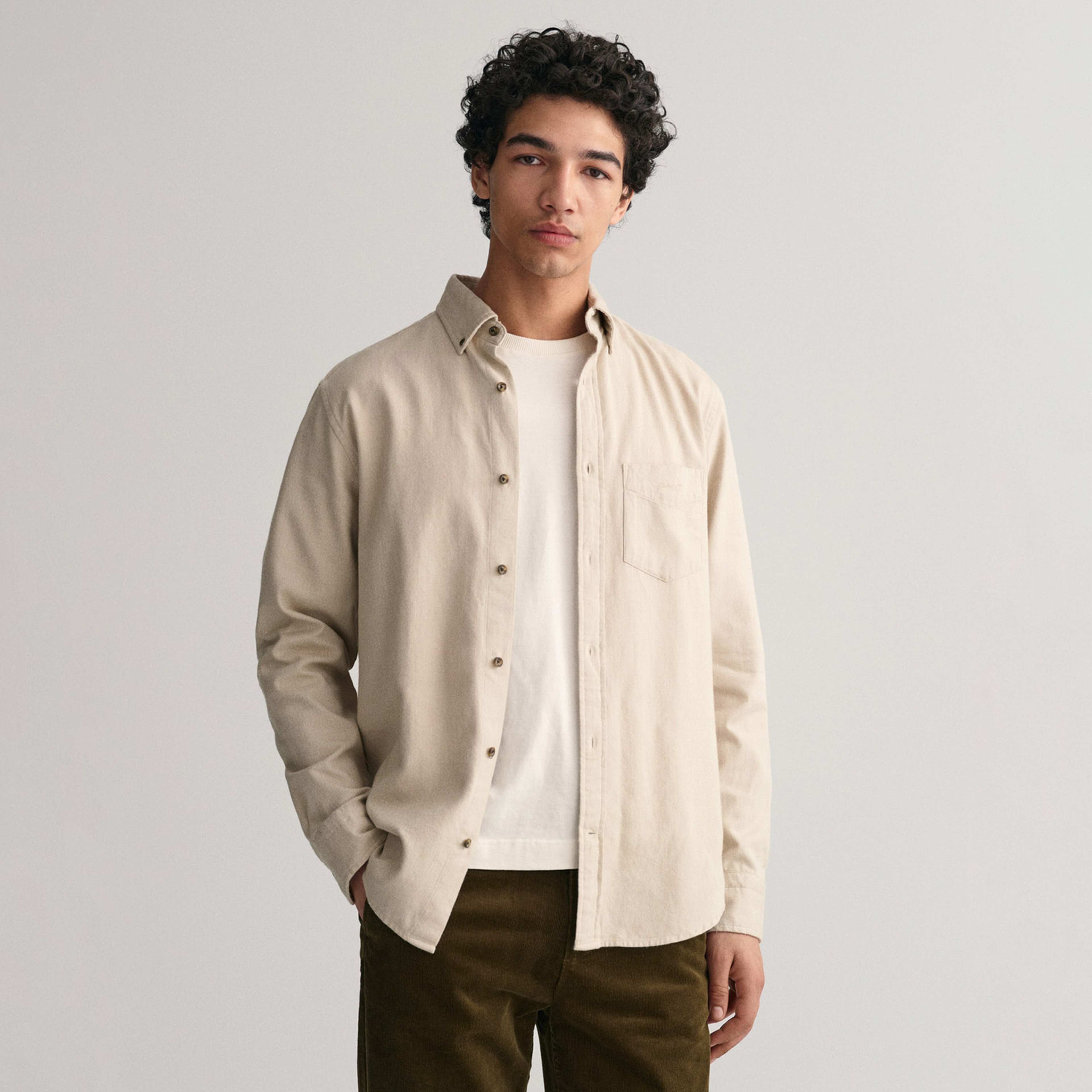 GANT Erkek Bej Regular Fit Düğmeli Yaka Gömlek