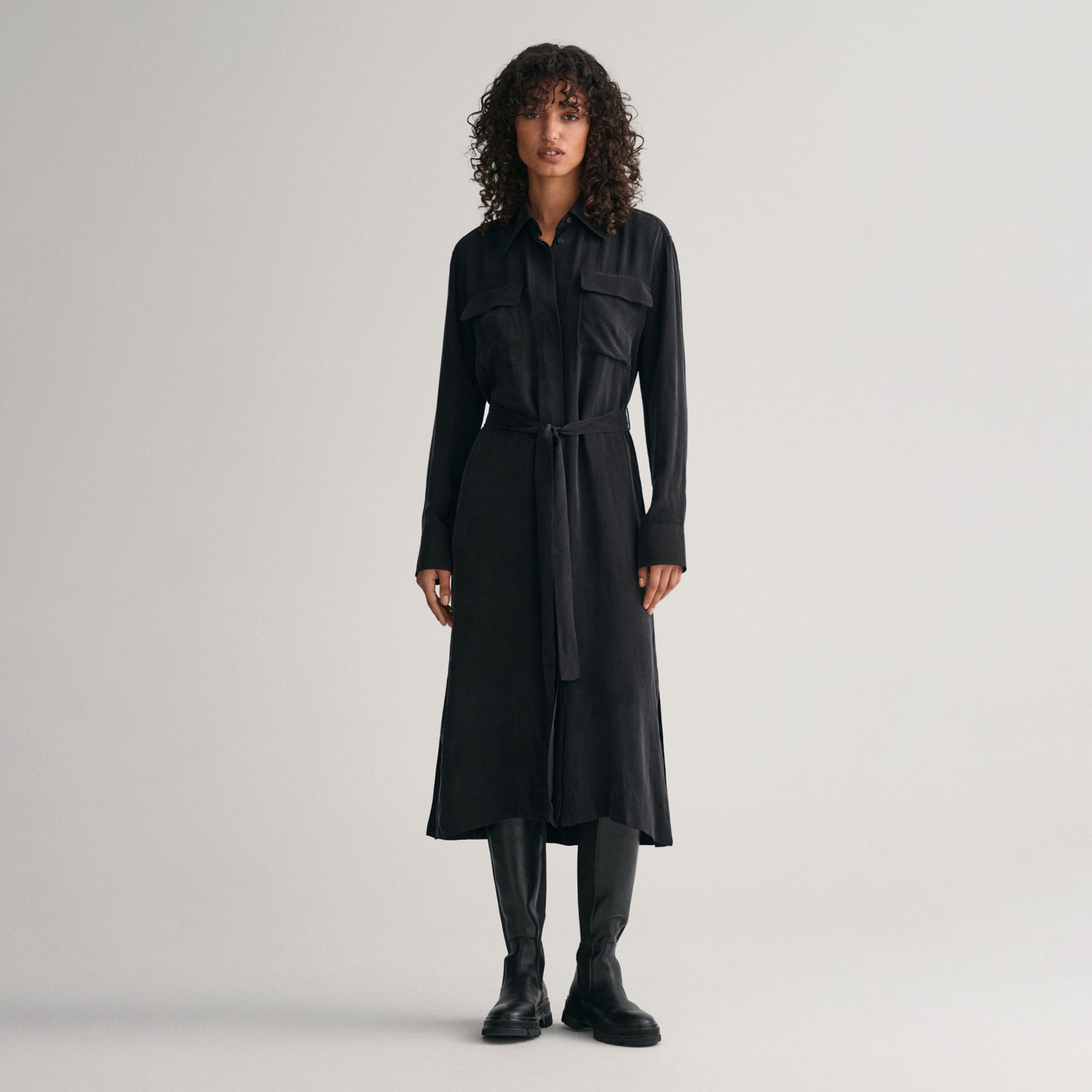 GANT Kadın Siyah Relaxed Fit Klasik Yaka Elbise
