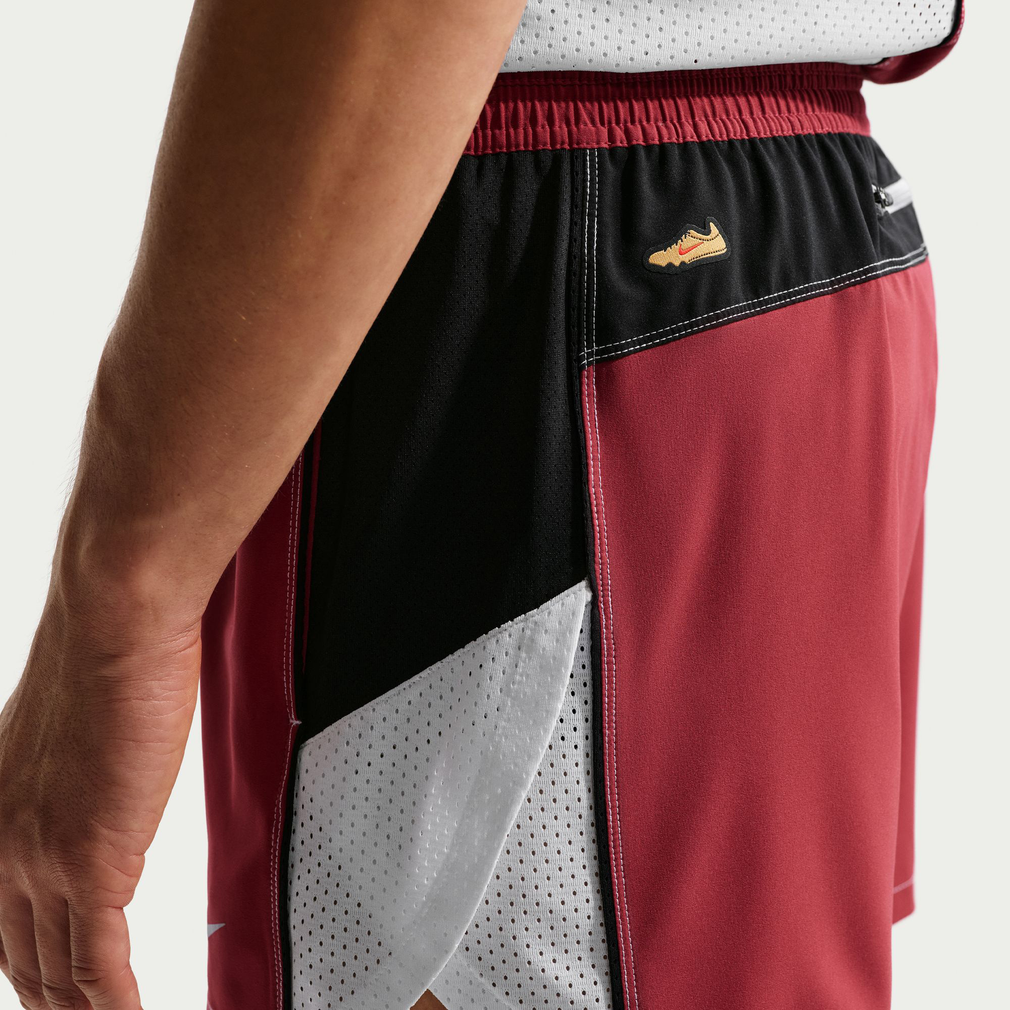 Nike Retro Erkek Kırmızı Koşu Şort