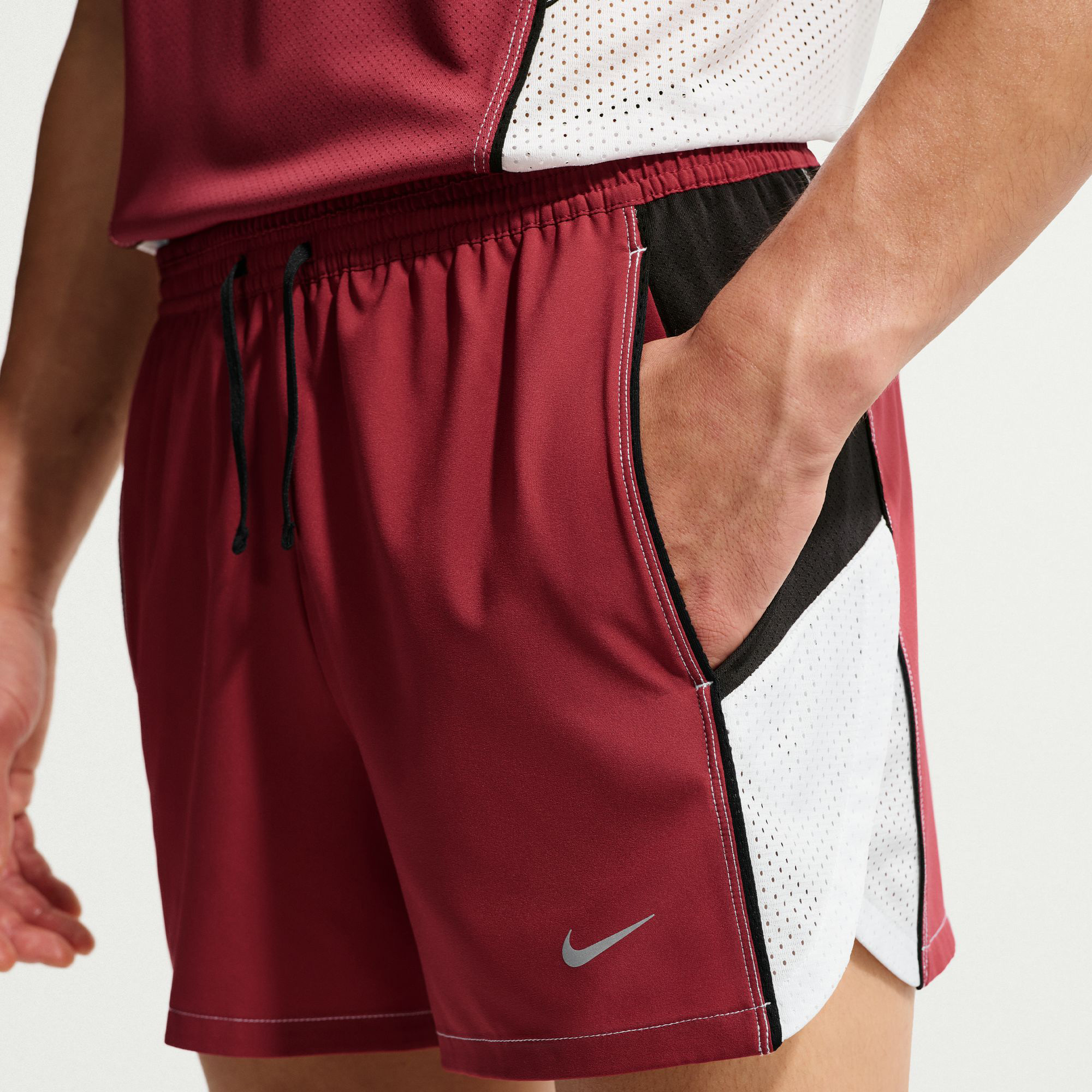 Nike Retro Erkek Kırmızı Koşu Şort