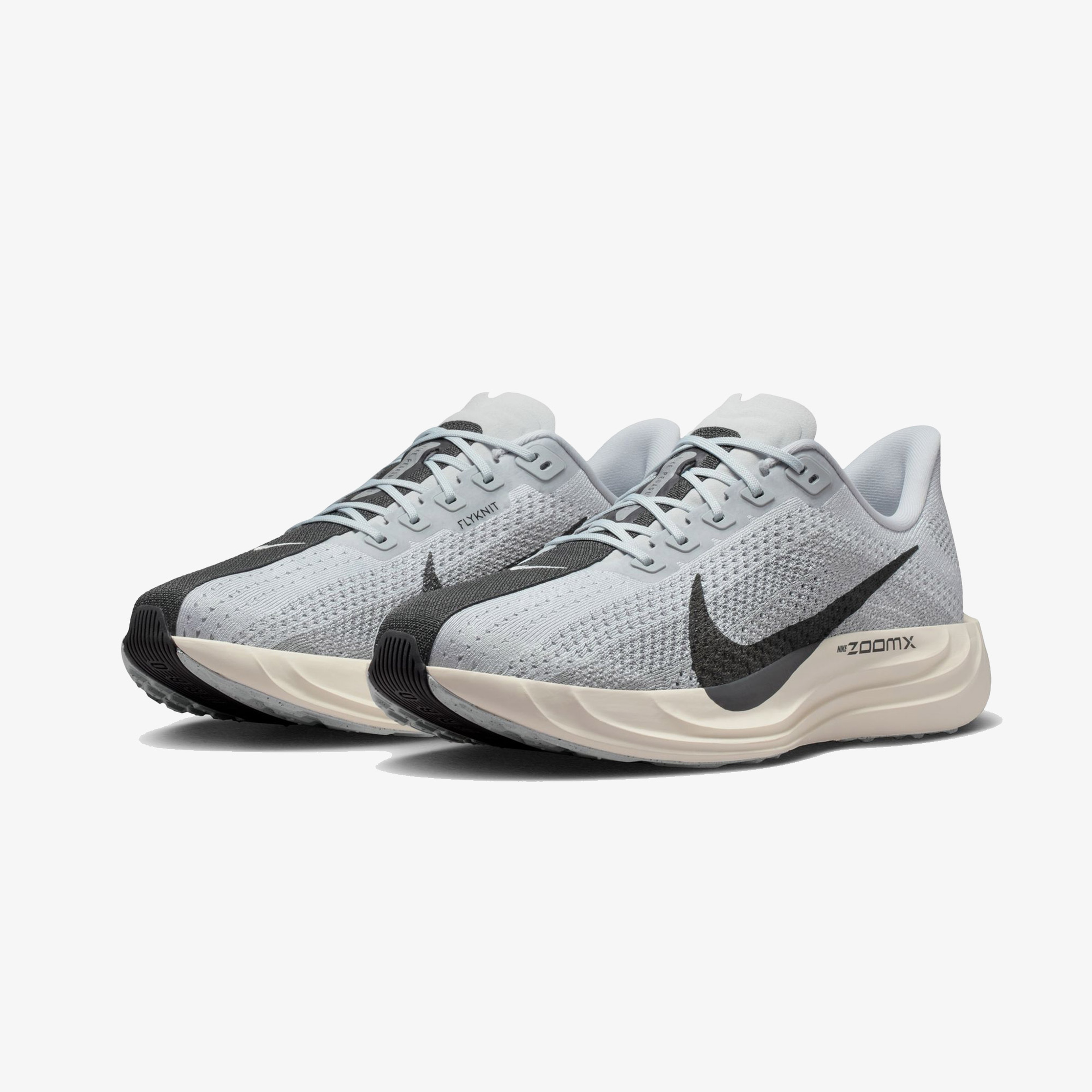 Nike Pegasus Plus Erkek Gri Koşu Ayakkabısı