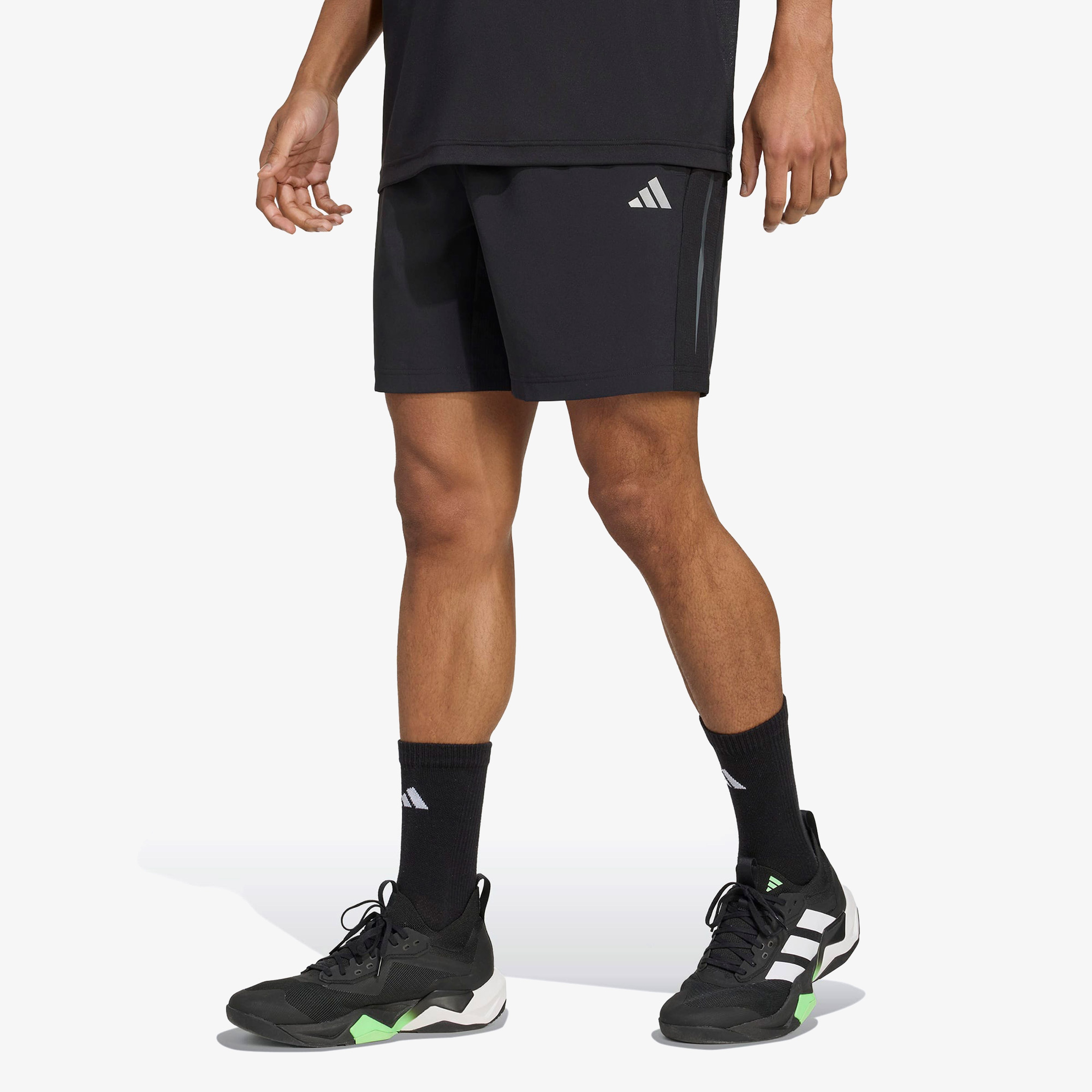 adidas Tech Apparel Graphic Erkek Siyah Şort