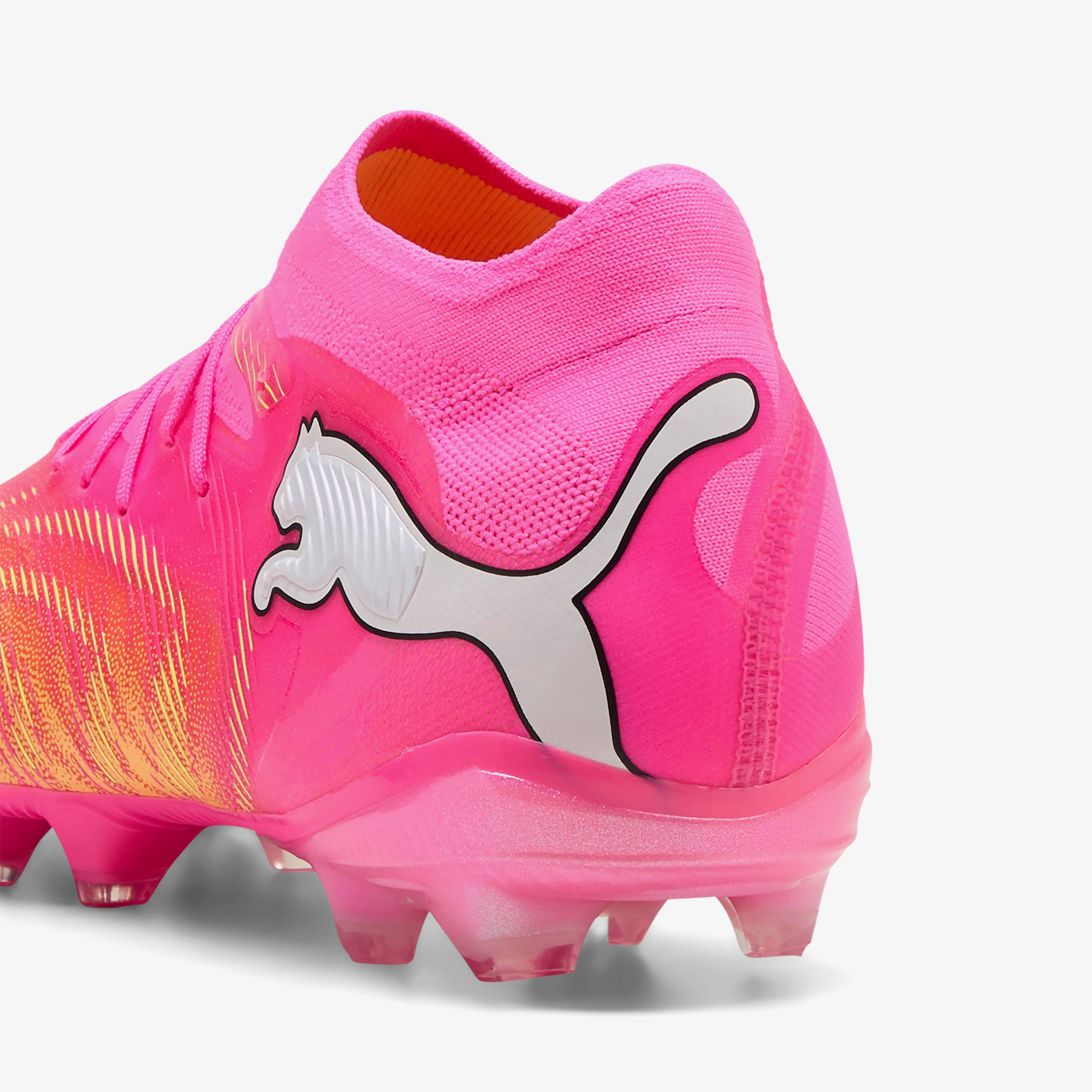 Puma Future 9 Pro Fg/Ag Erkek Pembe Çim Saha Kramponu