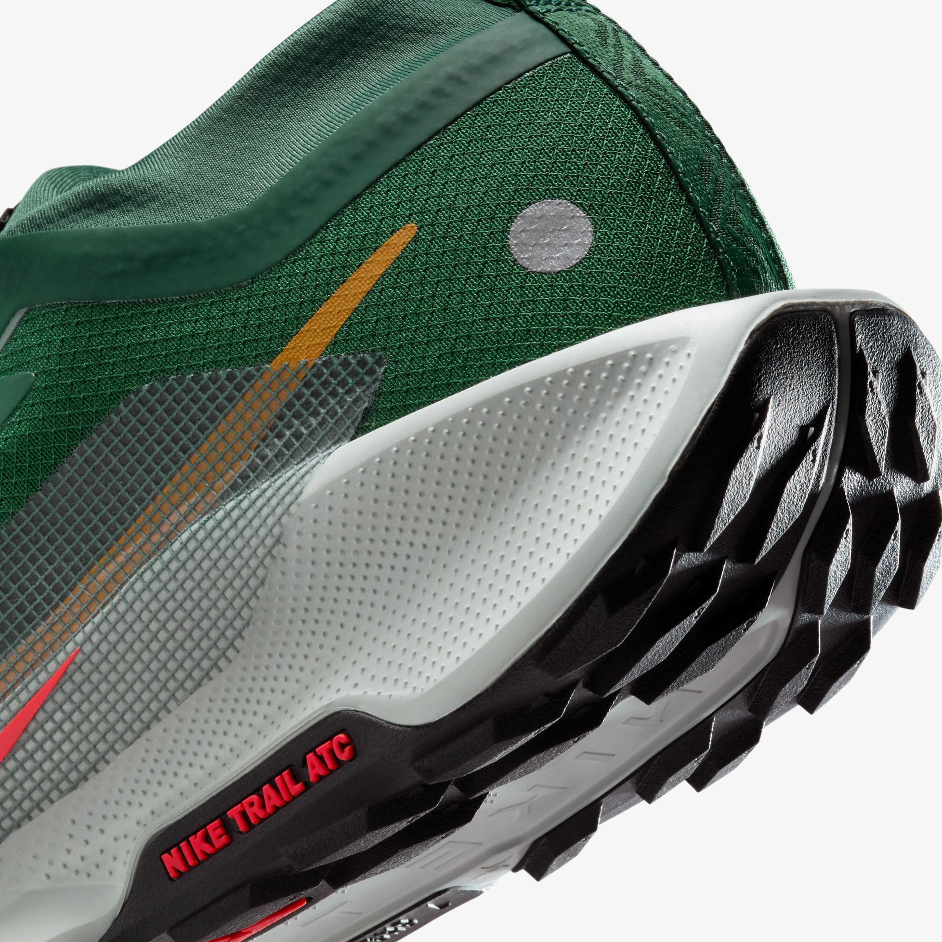 Nike Pegasus Trail 5 Gore-Tex Erkek Yeşil Koşu Ayakkabısı