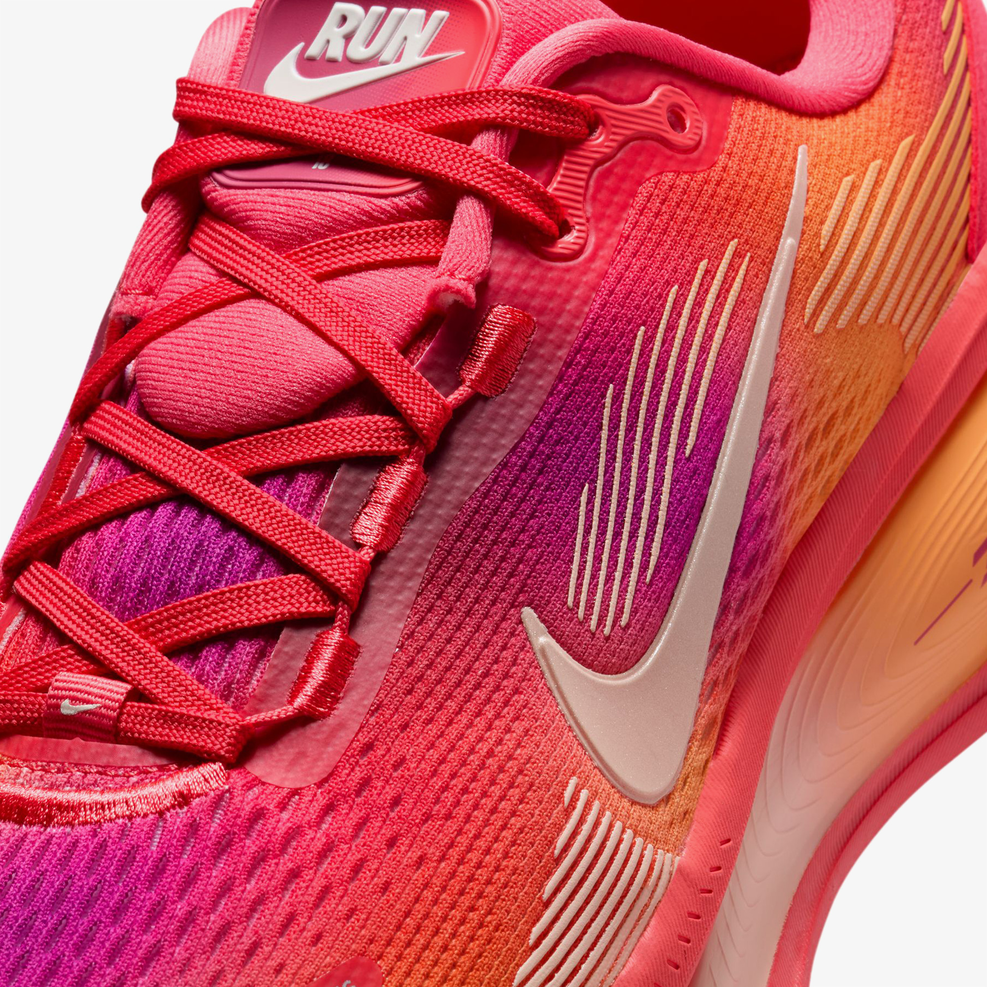 Nike Vomero 18 Se Kadın Turuncu Koşu Ayakkabısı