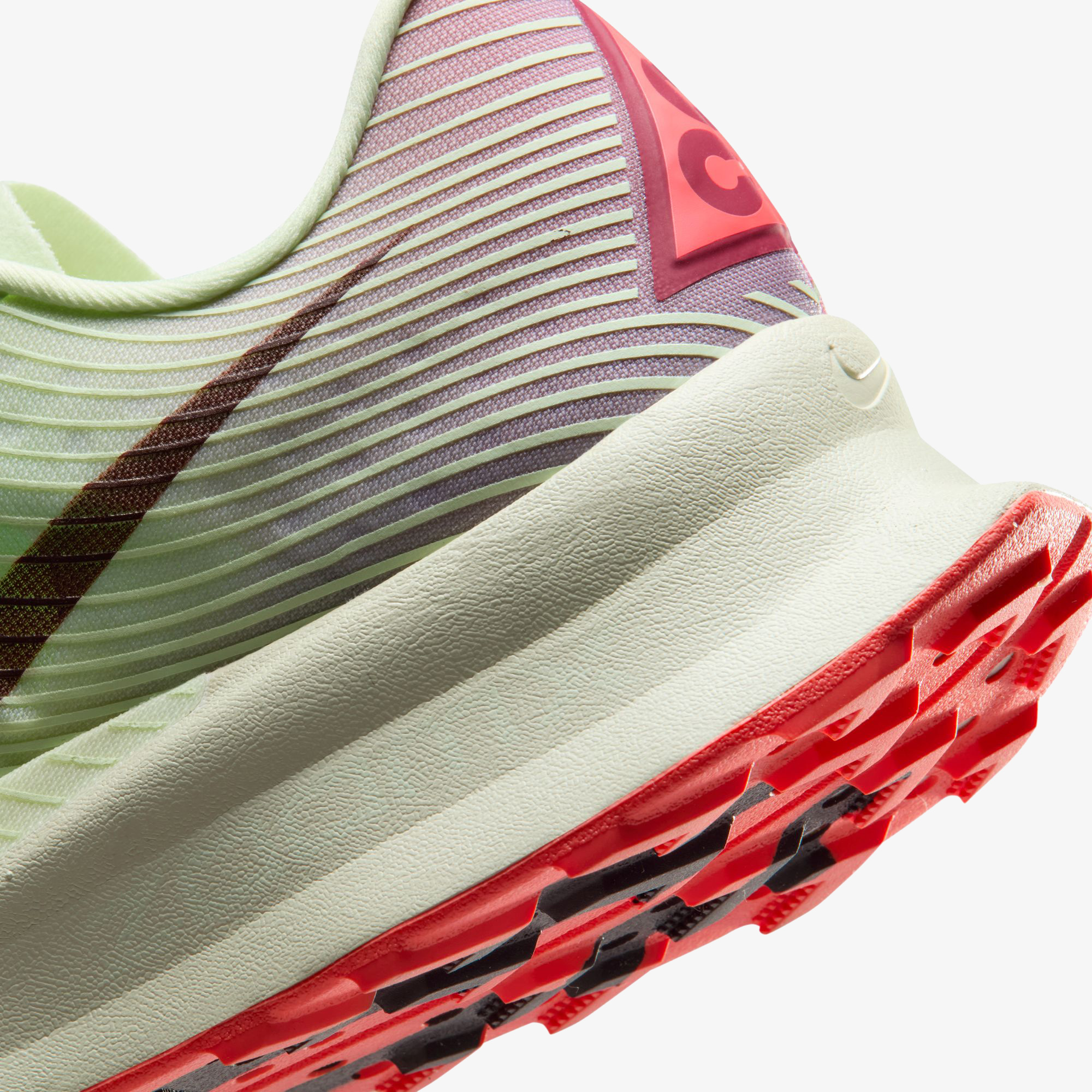 Nike ACG Ultrafly Trail Erkek Yeşil Koşu Ayakkabısı