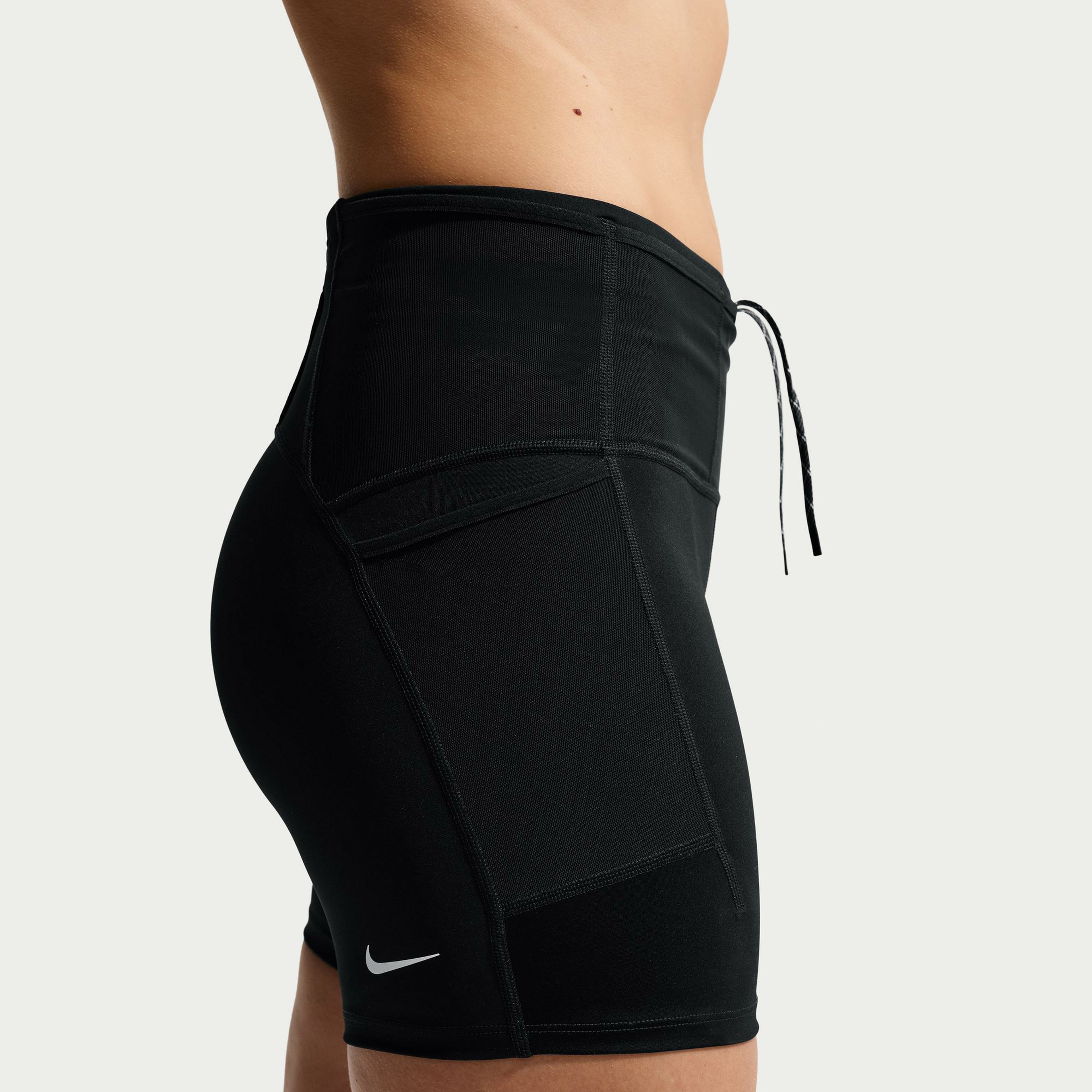 Nike Dri-FIT High-Waisted 4 Trail Kadın Siyah Koşu Şort