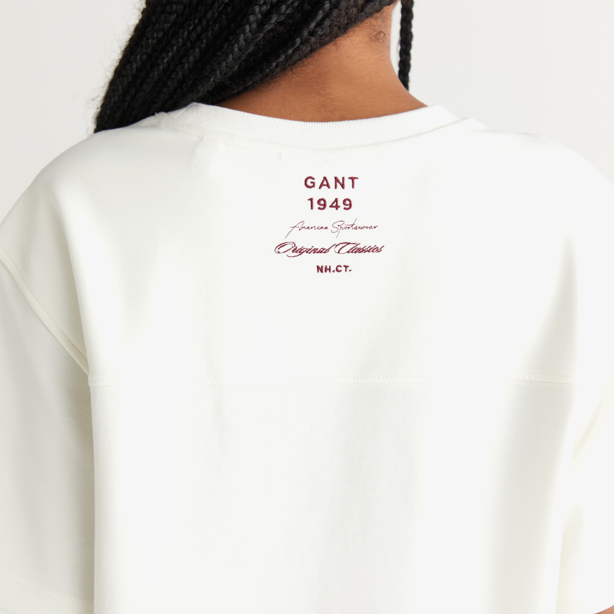 College graphic c-neck t-shirt