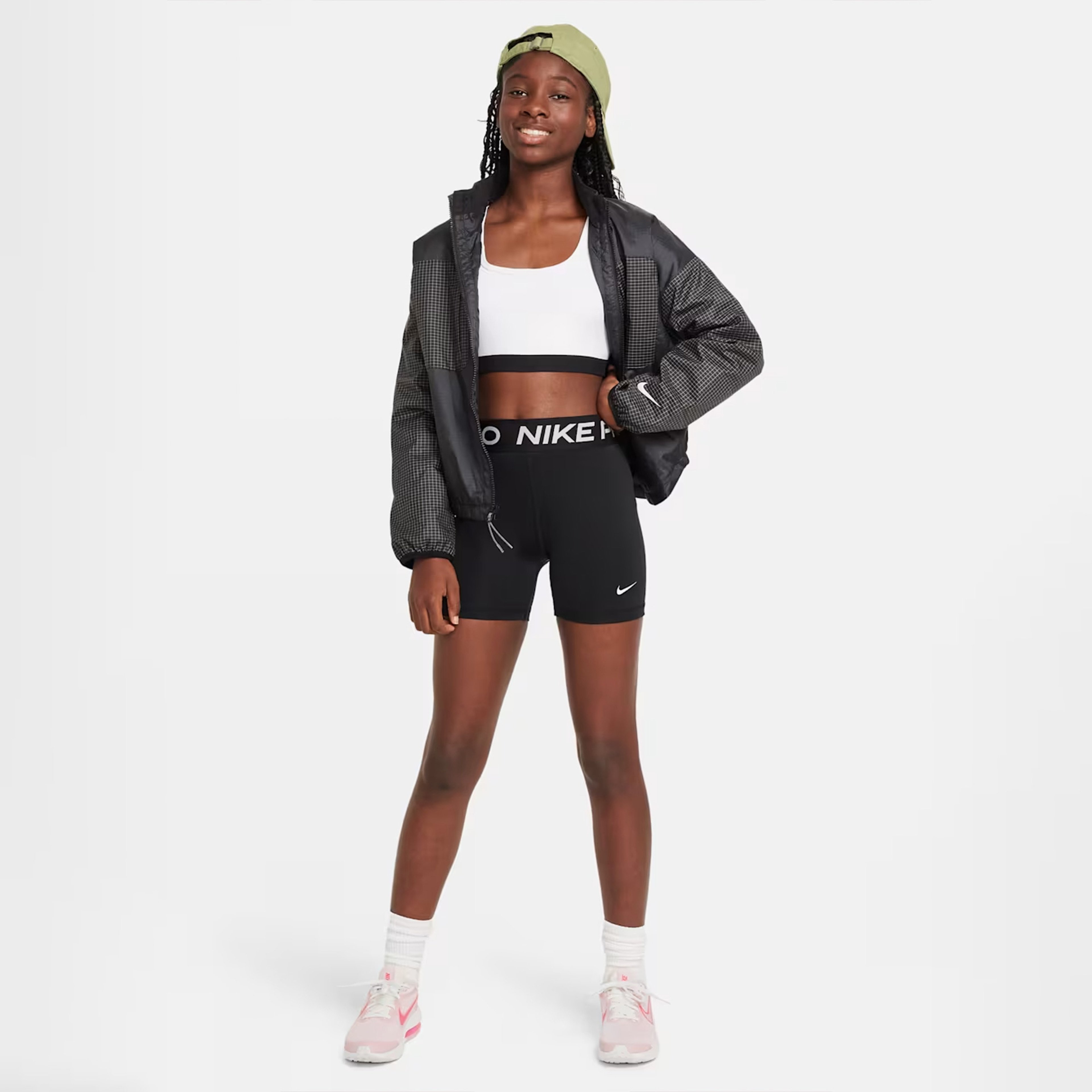 Nike Upper Thigh Length Tight Çocuk Siyah Antrenman Taytı