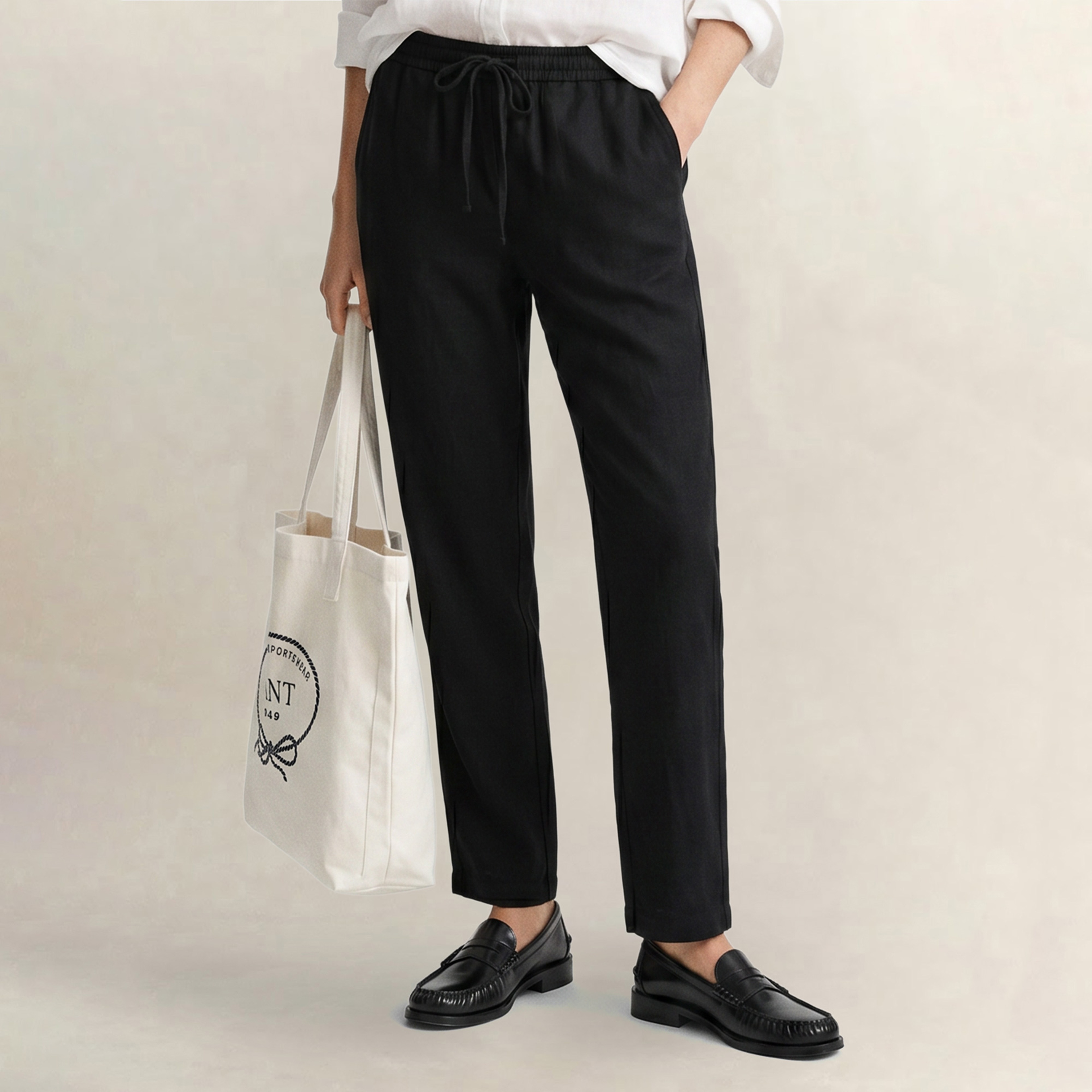 GANT Kadın Siyah Regular Fit Jogger Pantolon