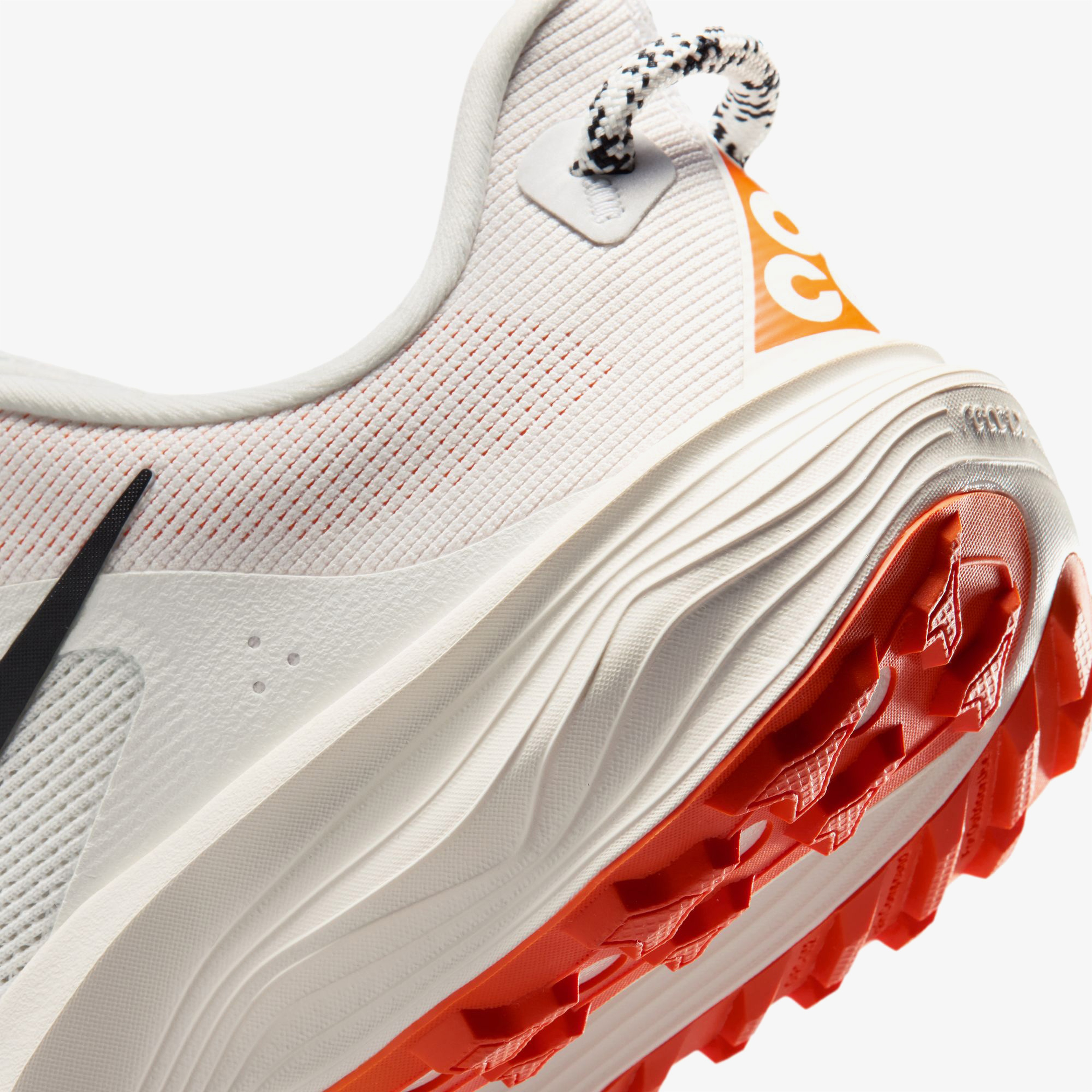 Nike Acg Pegasus Trail Kadın Beyaz Koşu Ayakkabısı