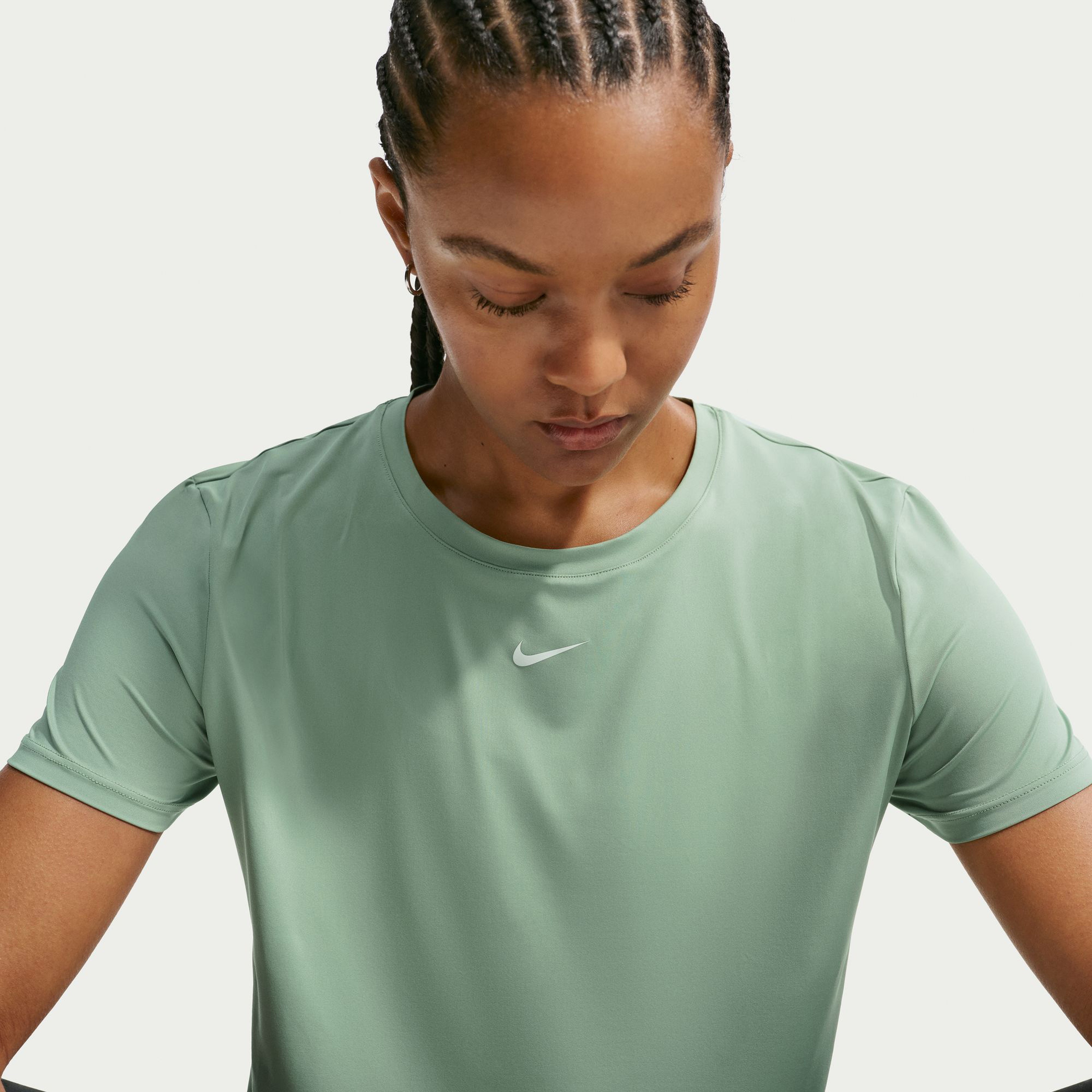 Nike Dri-FIT One Classic Kadın Beyaz Antrenman T-Shirt