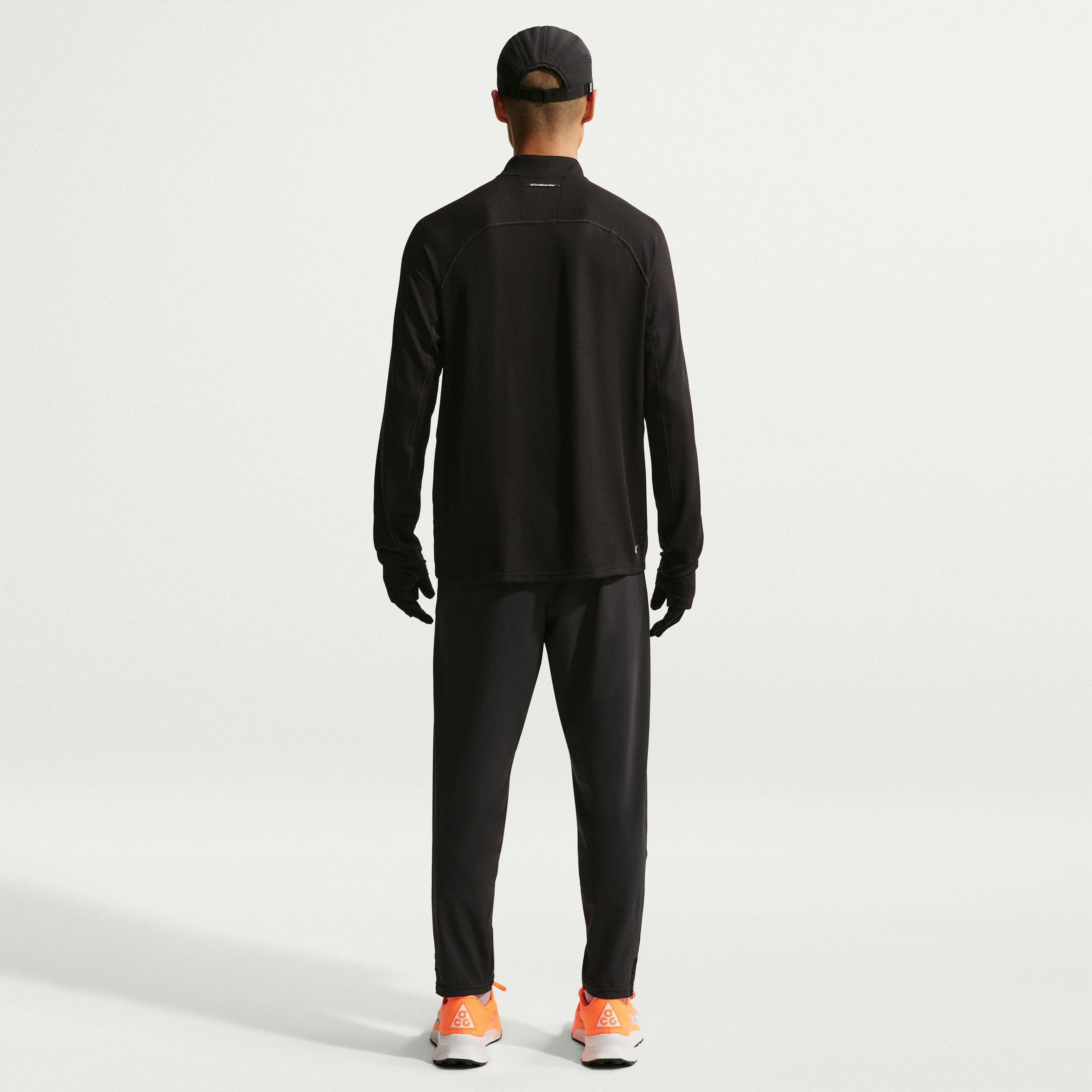 Nike Dri-FIT ACG Dawn Range Erkek Siyah Koşu Eşofman Altı