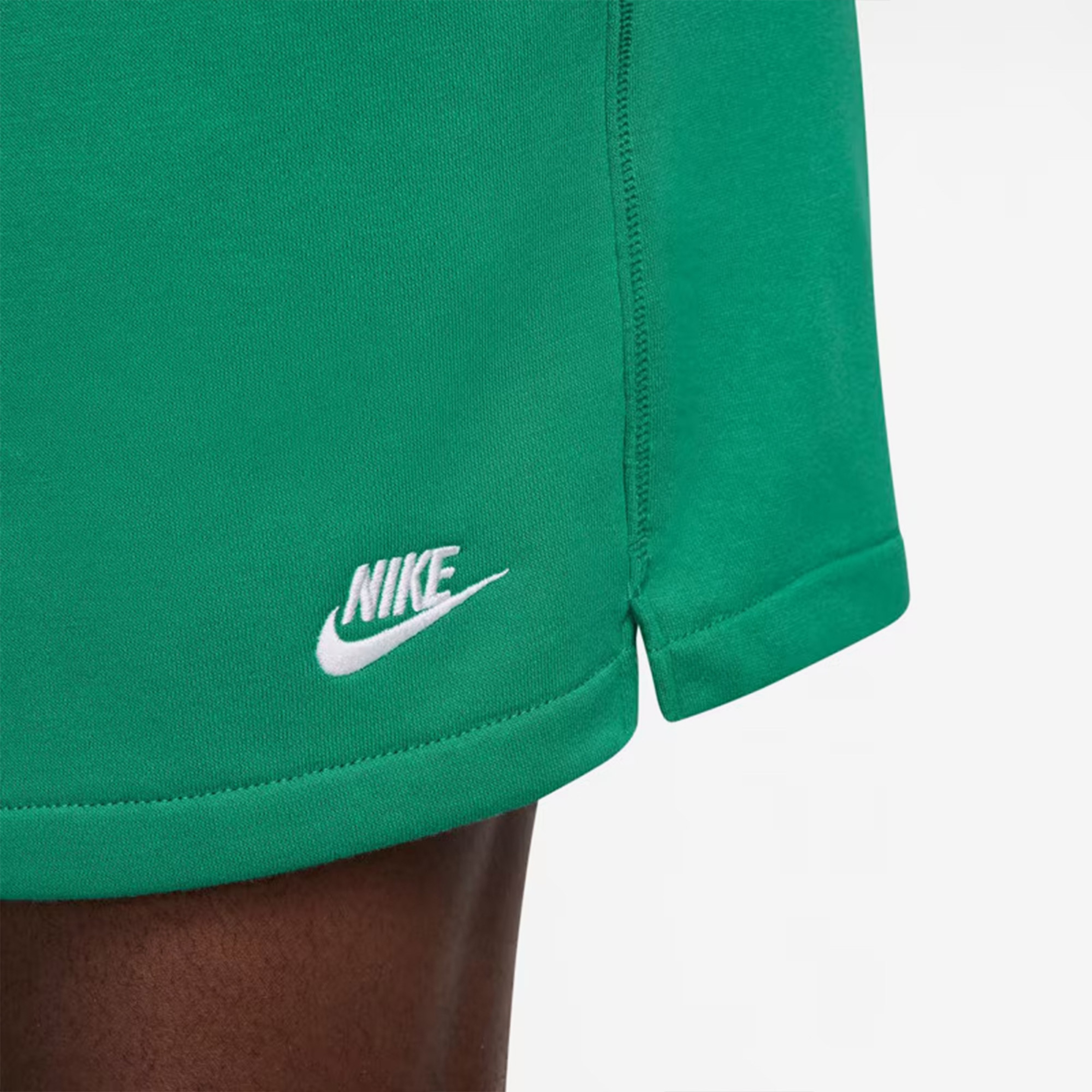 Nike Club Flow Erkek Yeşil Şort
