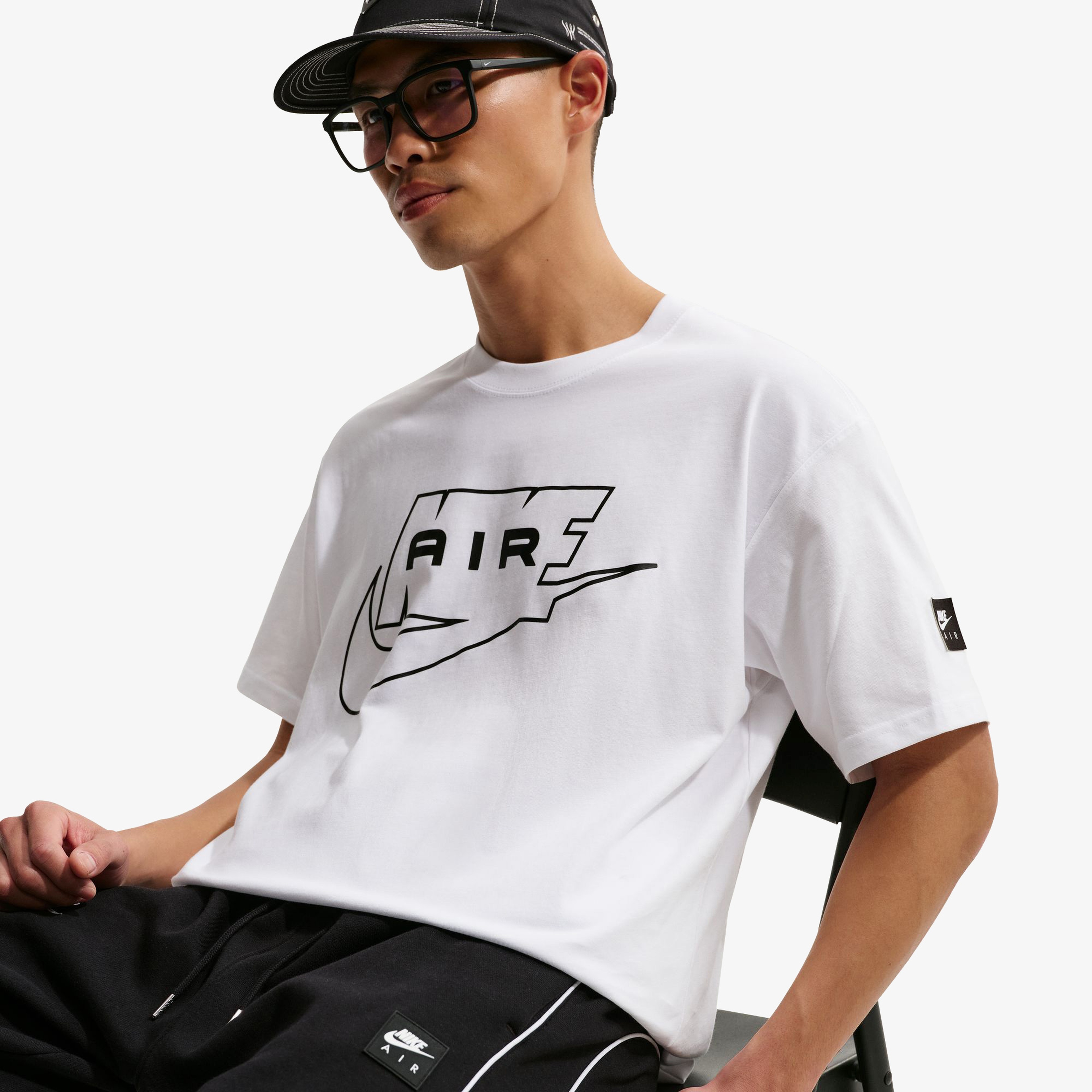 Nike Sportswear Erkek Beyaz T-Shirt
