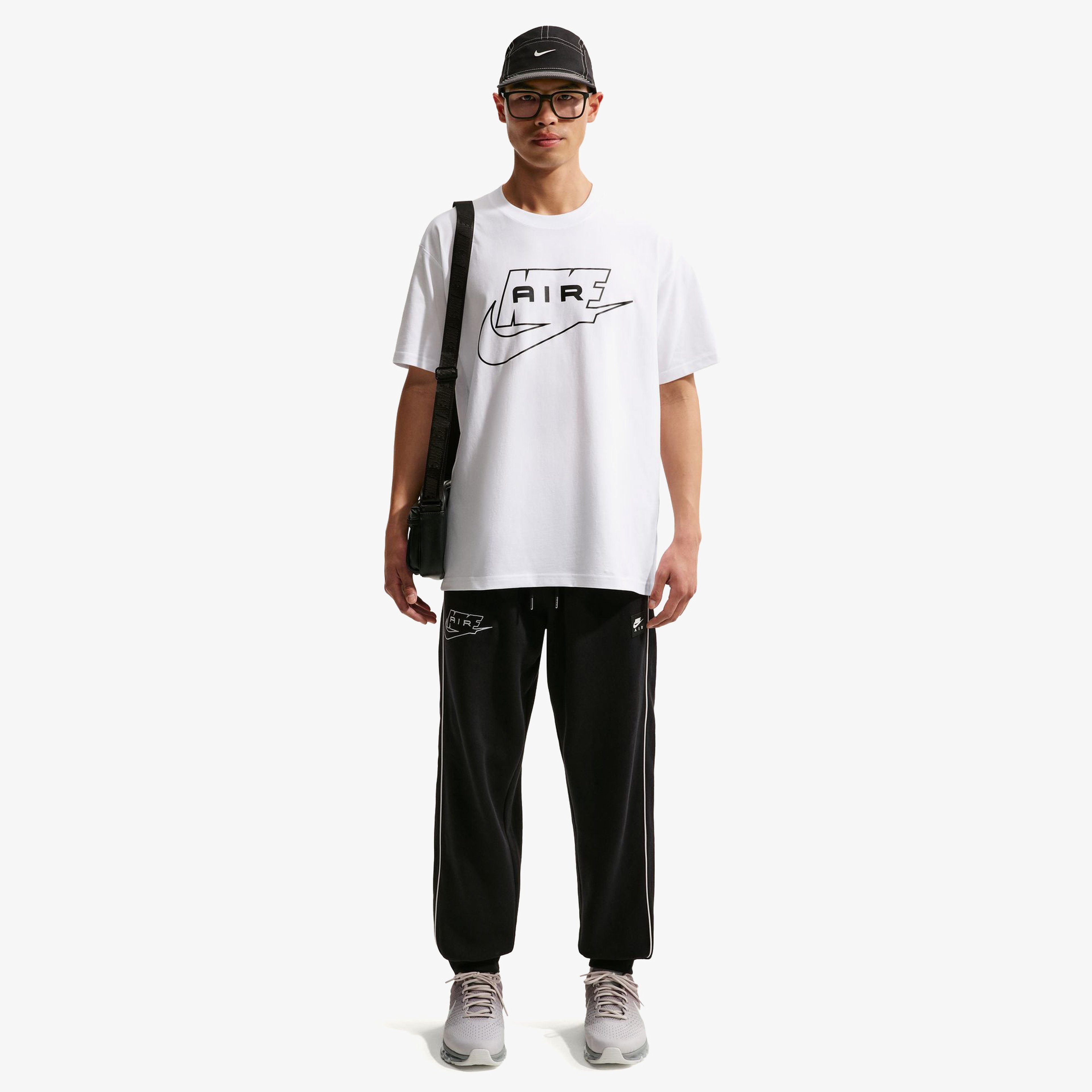 Nike Sportswear Erkek Beyaz T-Shirt