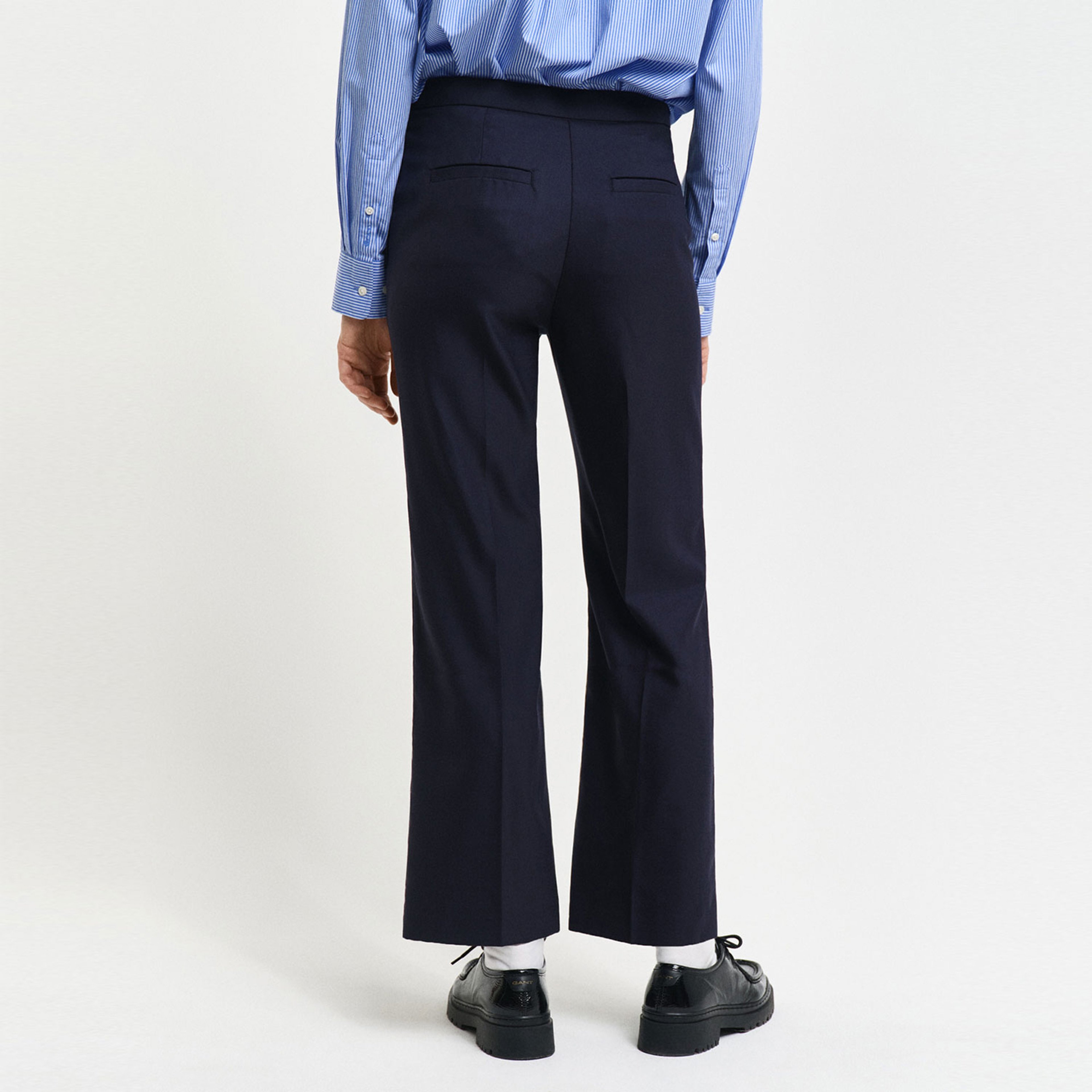 GANT Kadın Lacivert Relaxed Fit Pantolon