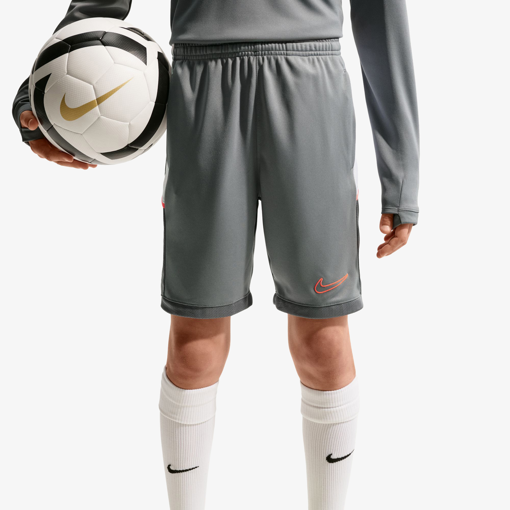 Nike Dri-FIT Academy Çocuk Gri Futbol Şort